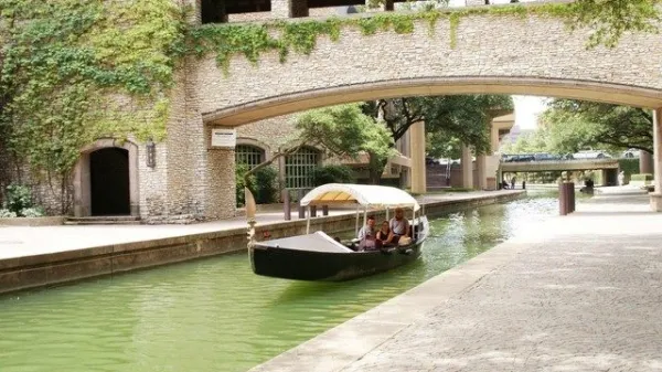 Irving Gondola Adventures